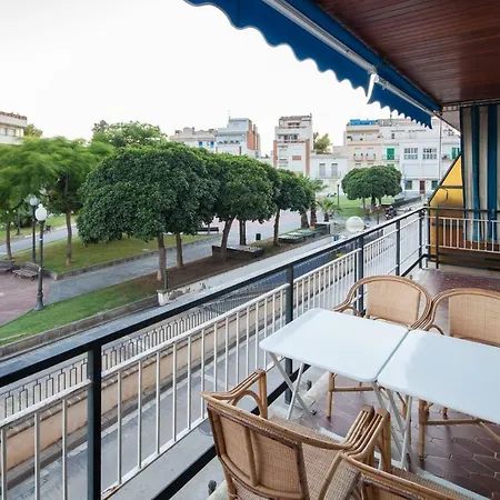 Apartment Sitgesblues, 250 M , Big Terrace